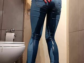 Kompilácia fetišových dievčat mokrá v džínsoch a vysokých podpätkoch