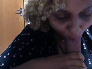 Mamada nervosa mozao takes my creamy cock in his mouth and chokes on me, always coming back more