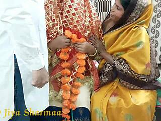 Malam pertama pernikahan pasangan India berakhir dengan threesome liar dengan ibu mertua