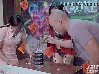 Чудовищен кур и хардкор екшън с китайския татуиран модел Су Ниан Джин